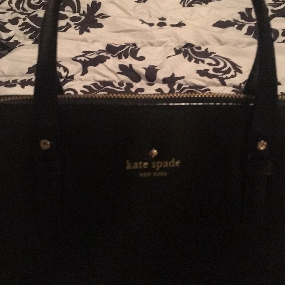 SOLD Kate Spade Handbag - Picture 3 of 7